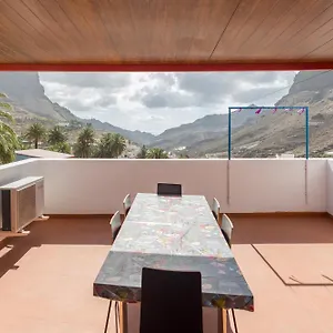 gadi-house-tasarte.in-canary-islands.com/